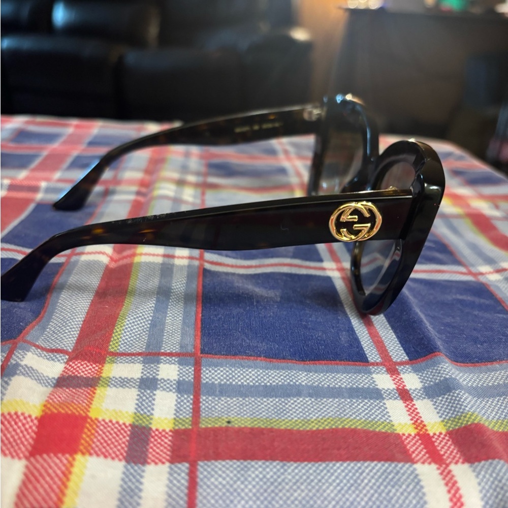 Gucci Tortoiseshell Sunglasses with Gold Emblem